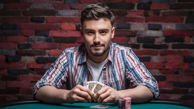 Ringkasan syarat bonus pada layar ponsel